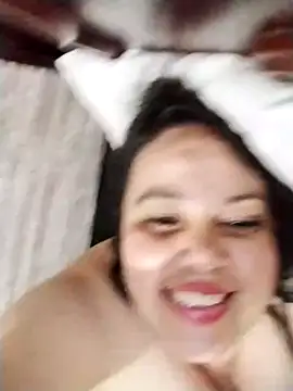 Snapshot of lunanataly chatting on February 2025 03:23:02 AM lunanataly online show from February 2025 03:23:02 AM