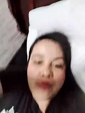 Snapshot of lunanataly chatting on March 2025 09:52:02 PM lunanataly online show from March 2025 09:52:02 PM