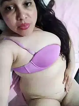 Snapshot of lunanataly chatting on February 2025 02:47:02 AM lunanataly online show from February 2025 02:47:02 AM