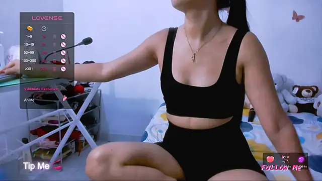 Alyson0001 online show from November 2025 12:15:01 AM