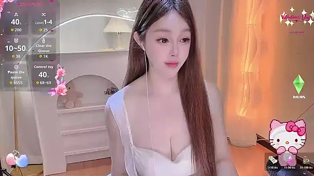 Kiss-18 online show from June 2026 01:22:01 PM