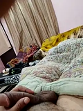 roadtucker123 online show from December 2025 06:40:01 PM