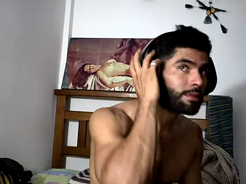 hideonbush051 online show from December 2025 03:05:01 AM