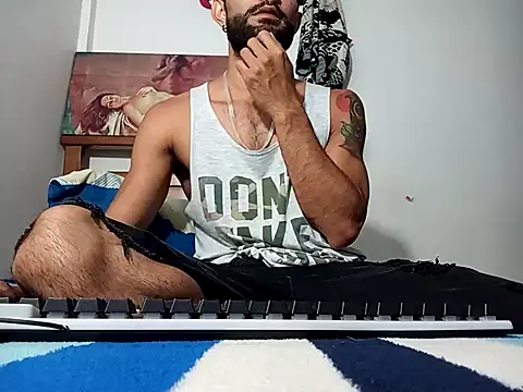 hideonbush051 online show from February 2026 12:30:01 AM