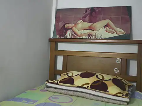 hideonbush051 online show from December 2025 02:30:02 PM