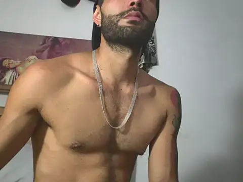hideonbush051 online show from April 2026 02:48:01 PM
