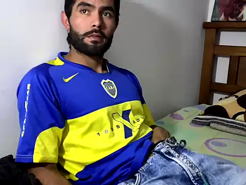 hideonbush051 online show from November 2025 04:18:02 PM