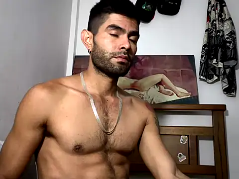 hideonbush051 online show from April 2026 11:39:01 AM