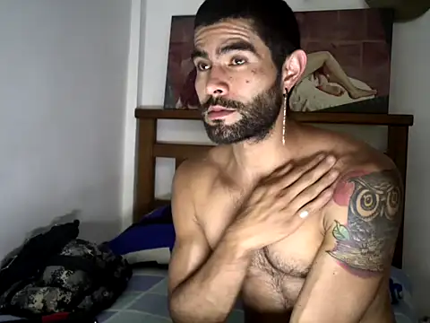 Snapshot of hideonbush051 chatting on October 2025 04:42:02 PM hideonbush051 online show from October 2025 04:42:02 PM