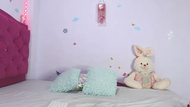Madelyy  online show from May 2026 08:27:02 PM