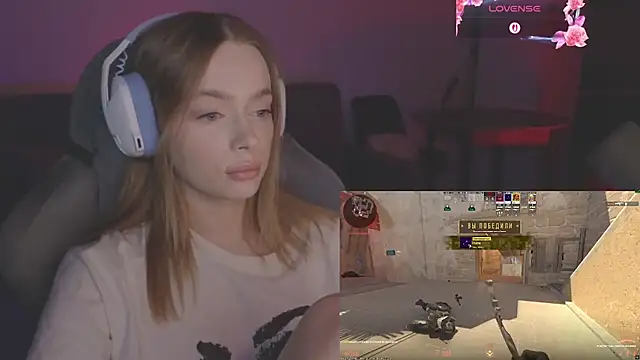 Snapshot of _MayShy_ chatting on November 2025 03:01:02 PM MayShy online show from November 2025 03:01:02 PM