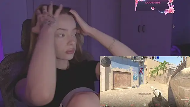 Snapshot of _MayShy_ chatting on November 2025 08:39:02 AM MayShy online show from November 2025 08:39:02 AM