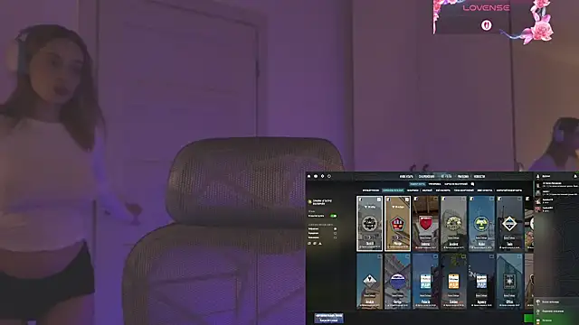 Snapshot of _MayShy_ chatting on October 2025 01:28:02 AM MayShy online show from October 2025 01:28:02 AM