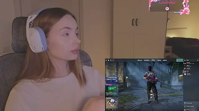 Snapshot of _MayShy_ chatting on October 2025 08:21:01 PM MayShy online show from October 2025 08:21:01 PM