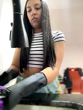 Salome golvert online show from September 2025 08:15:01 PM