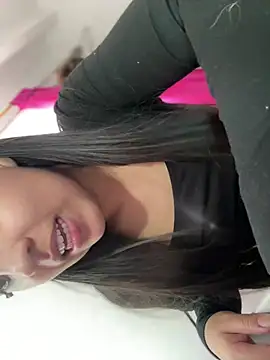 Salome golvert online show from March 2026 08:13:01 PM