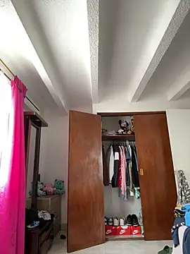 Salome golvert online show from January 2026 06:00:02 PM