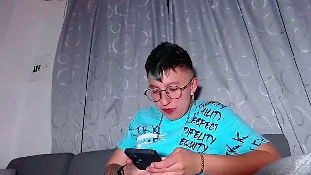 Sexyboy 666 online show from November 2025 06:36:01 AM