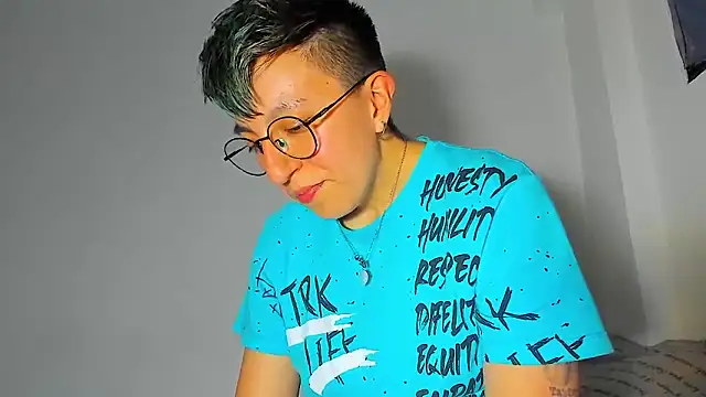 Sexyboy 666 online show from December 2025 02:05:01 AM