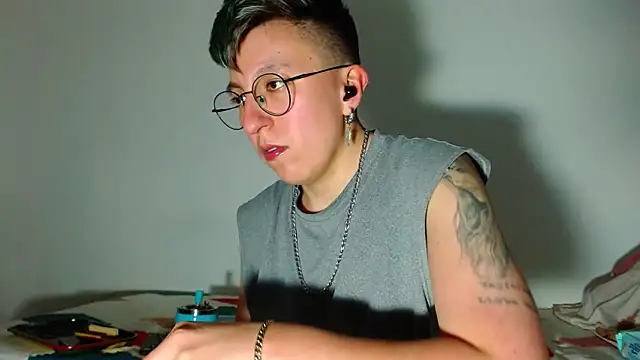 Sexyboy 666 online show from December 2025 09:38:02 PM