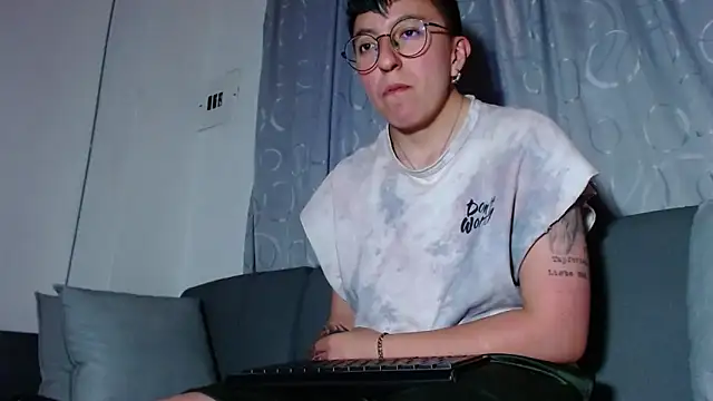 Sexyboy 666 online show from November 2025 04:28:01 PM