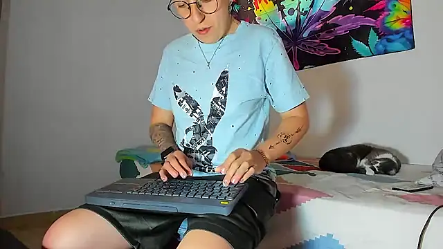 Sexyboy 666 online show from December 2025 03:23:01 PM