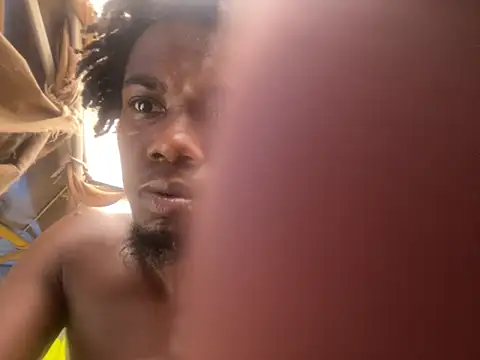 Snapshot of SlimeCrownzOut5 chatting on September 2025 08:14:02 PM SlimeCrownzOut5 online show from September 2025 08:14:02 PM