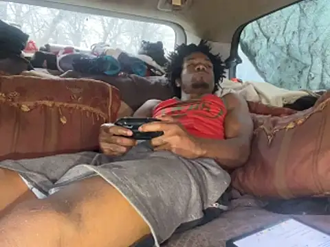 SlimeCrownzOut5 online show from February 2026 05:46:02 PM