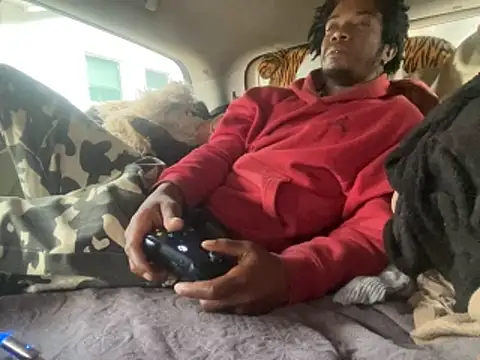 Snapshot of SlimeCrownzOut5 chatting on November 2025 02:11:01 PM SlimeCrownzOut5 online show from November 2025 02:11:01 PM