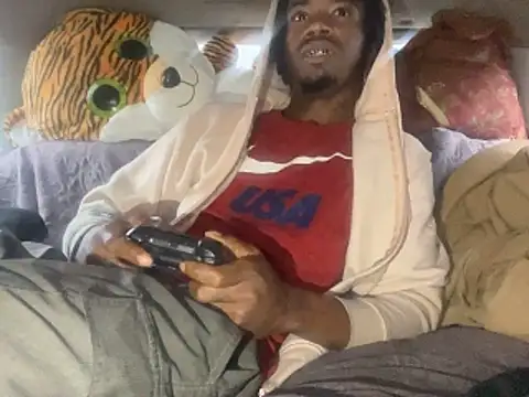 Snapshot of SlimeCrownzOut5 chatting on November 2025 04:29:02 PM SlimeCrownzOut5 online show from November 2025 04:29:02 PM