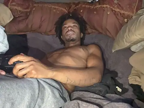 SlimeCrownzOut5 online show from February 2026 06:41:01 PM