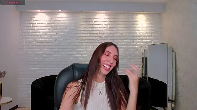 AnaisNin online show from November 2025 03:32:02 AM