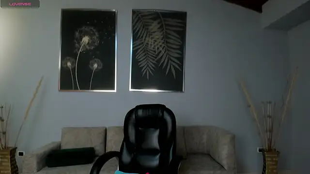 AnaisNin online show from November 2025 03:32:01 AM