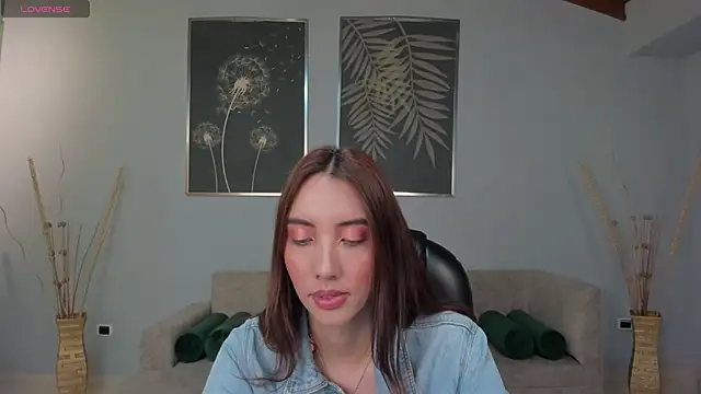 AnaisNin online show from November 2025 04:02:01 AM