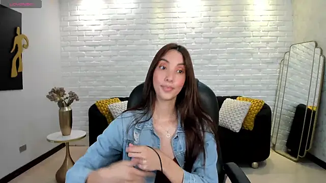 AnaisNin online show from November 2025 09:03:02 PM