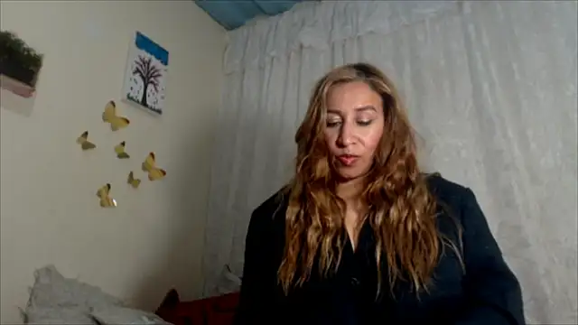 Snapshot of sharloth_x18 chatting on September 2025 02:37:02 AM sharloth x18 online show from September 2025 02:37:02 AM