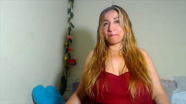 Snapshot of sharloth_x18 chatting on July 2026 01:27:01 AM sharloth x18 online show from July 2026 01:27:01 AM