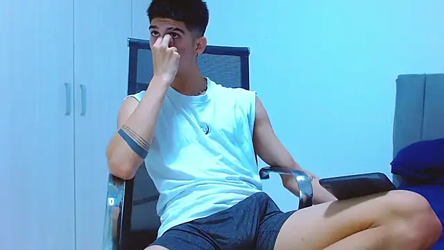 Snapshot of jhony-sex chatting on October 2025 11:14:01 PM jhony-sex online show from October 2025 11:14:01 PM