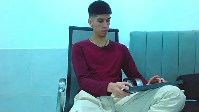 jhony-sex online show from March 2026 06:07:01 AM