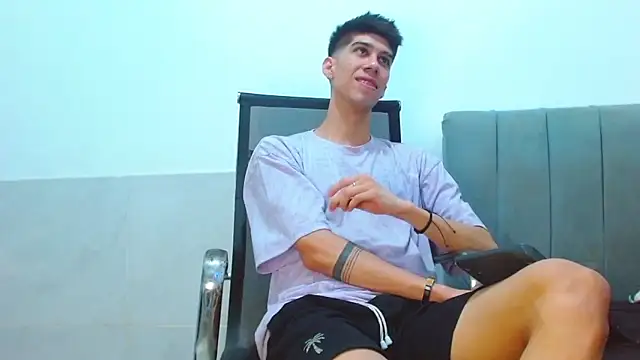 jhony-sex online show from June 2026 07:53:01 AM