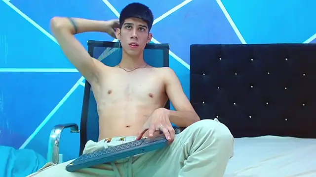 Snapshot of jhony-sex chatting on February 2025 07:21:01 AM jhony-sex online show from February 2025 07:21:01 AM