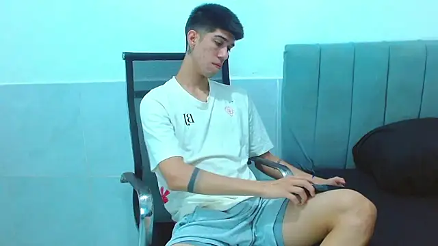 jhony-sex online show from December 2025 02:44:01 AM