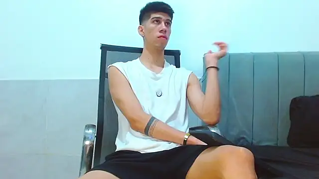 jhony-sex online show from April 2026 08:38:02 AM