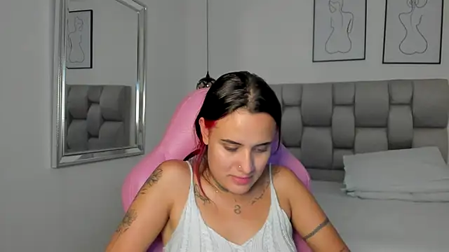 Susan-Sweet-7 online show from November 2025 08:19:01 PM