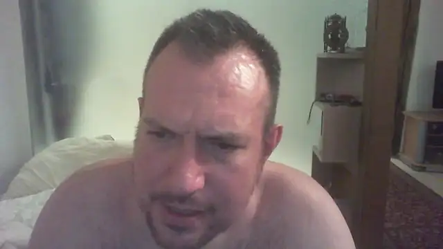 Mike 12hot online show from April 2026 06:44:02 PM