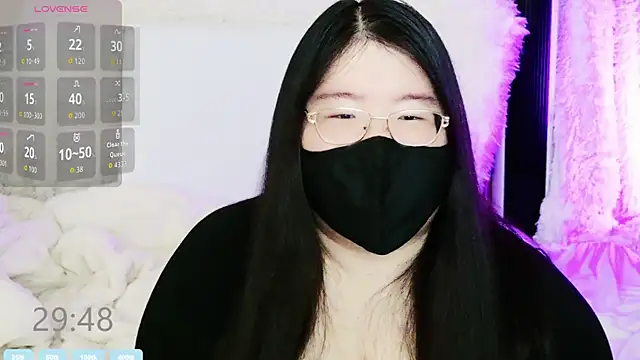 Snapshot of Kara-Nuna chatting on July 2026 01:06:01 AM Kara-Nuna online show from July 2026 01:06:01 AM