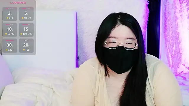 Snapshot of Kara-Nuna chatting on July 2026 02:05:02 AM Kara-Nuna online show from July 2026 02:05:02 AM