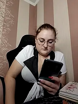 WhiteBellaX online show from February 2026 09:20:01 AM