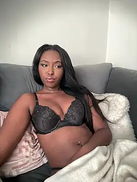 Snapshot of princesslola666 chatting on June 2026 02:33:02 PM princesslola666 online show from June 2026 02:33:02 PM