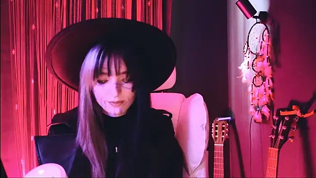 Snapshot of Avi_Nile chatting on November 2025 04:30:01 AM Avi Nile online show from November 2025 04:30:01 AM